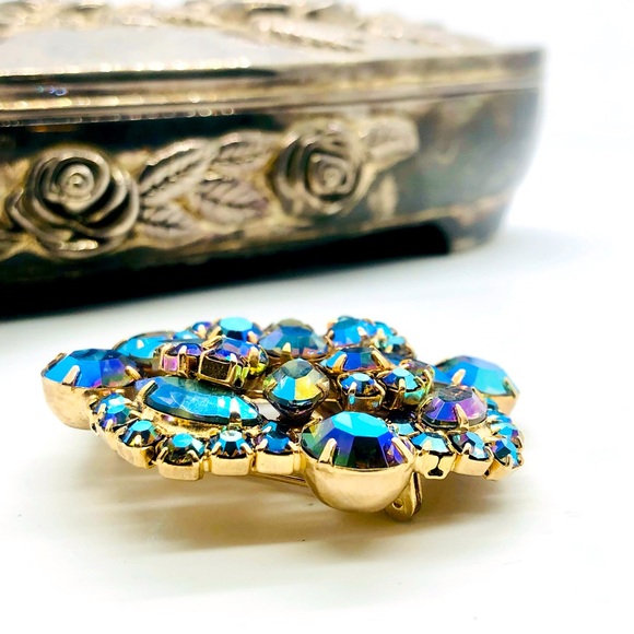 Vintage aurora borealis rhinestone Crystal brooch  💎 - Picture 11 of 15